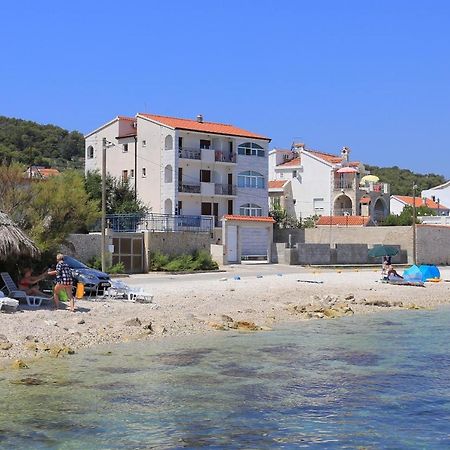 Apartments By The Sea Slatine, Ciovo - 14541 Exterior foto