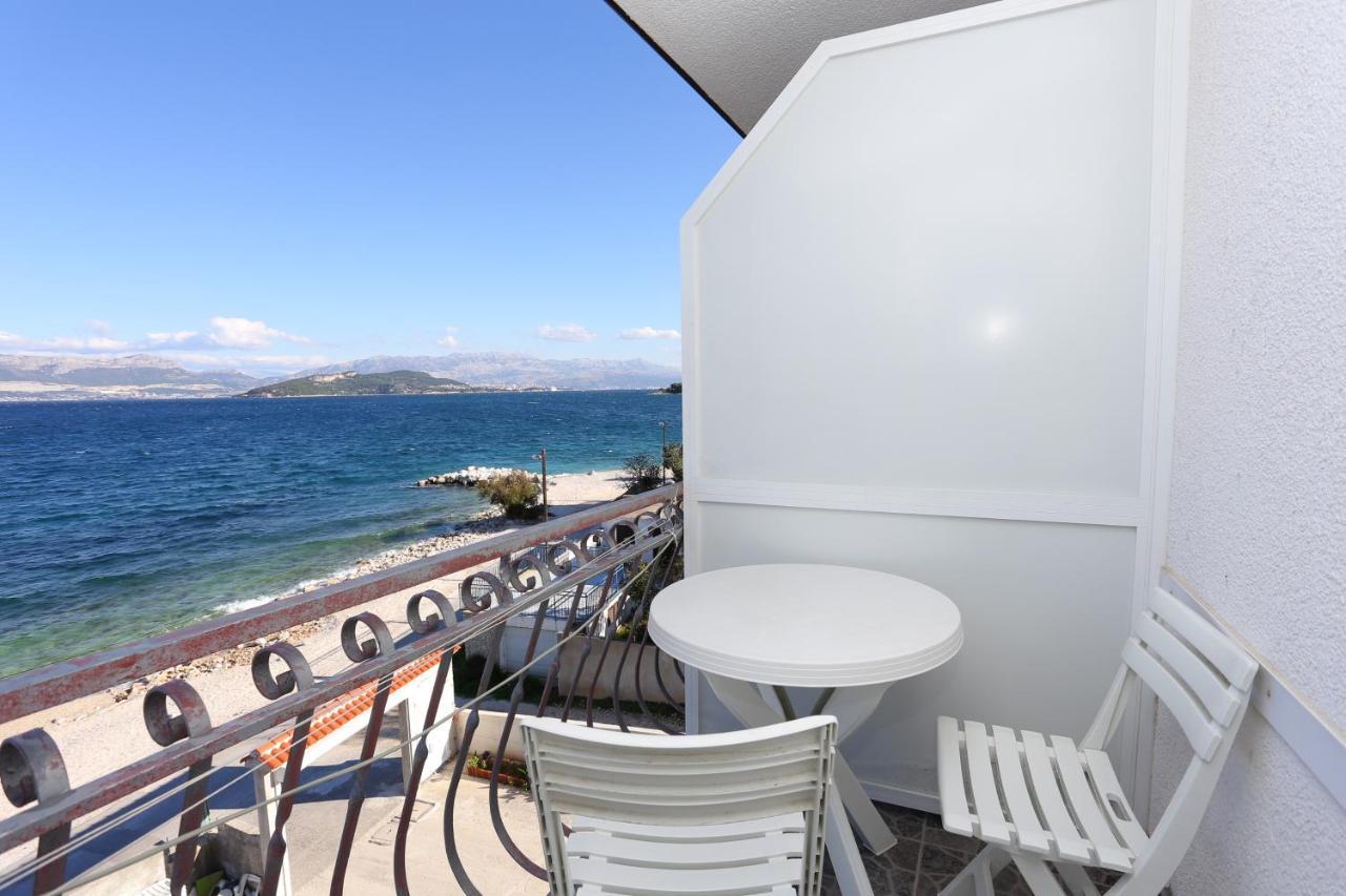 Apartments By The Sea Slatine, Ciovo - 14541 Exterior foto